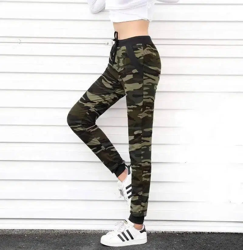 Belted camouflage pencil pants-Green-1