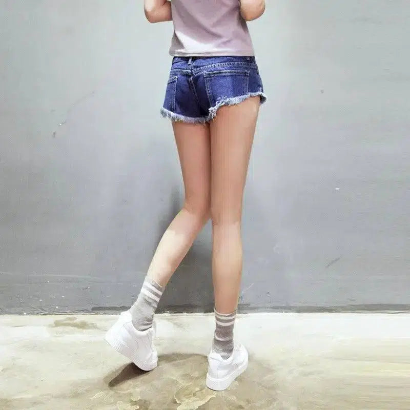 LOVEMI - Lovemi - Cutoff Hem Denim Shorts