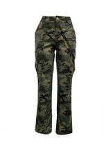 Trendy Camo Cargo Pants: Must-Have Streetwear-4